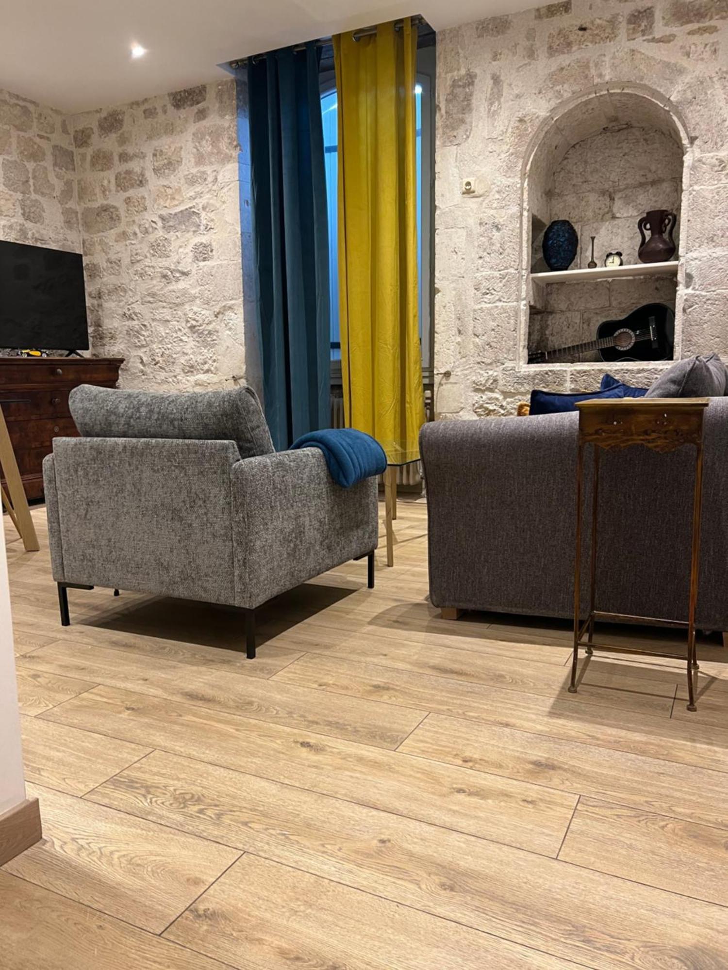 Aparthotel Le Beffroi Tournon-dʼAgenais Exteriér fotografie