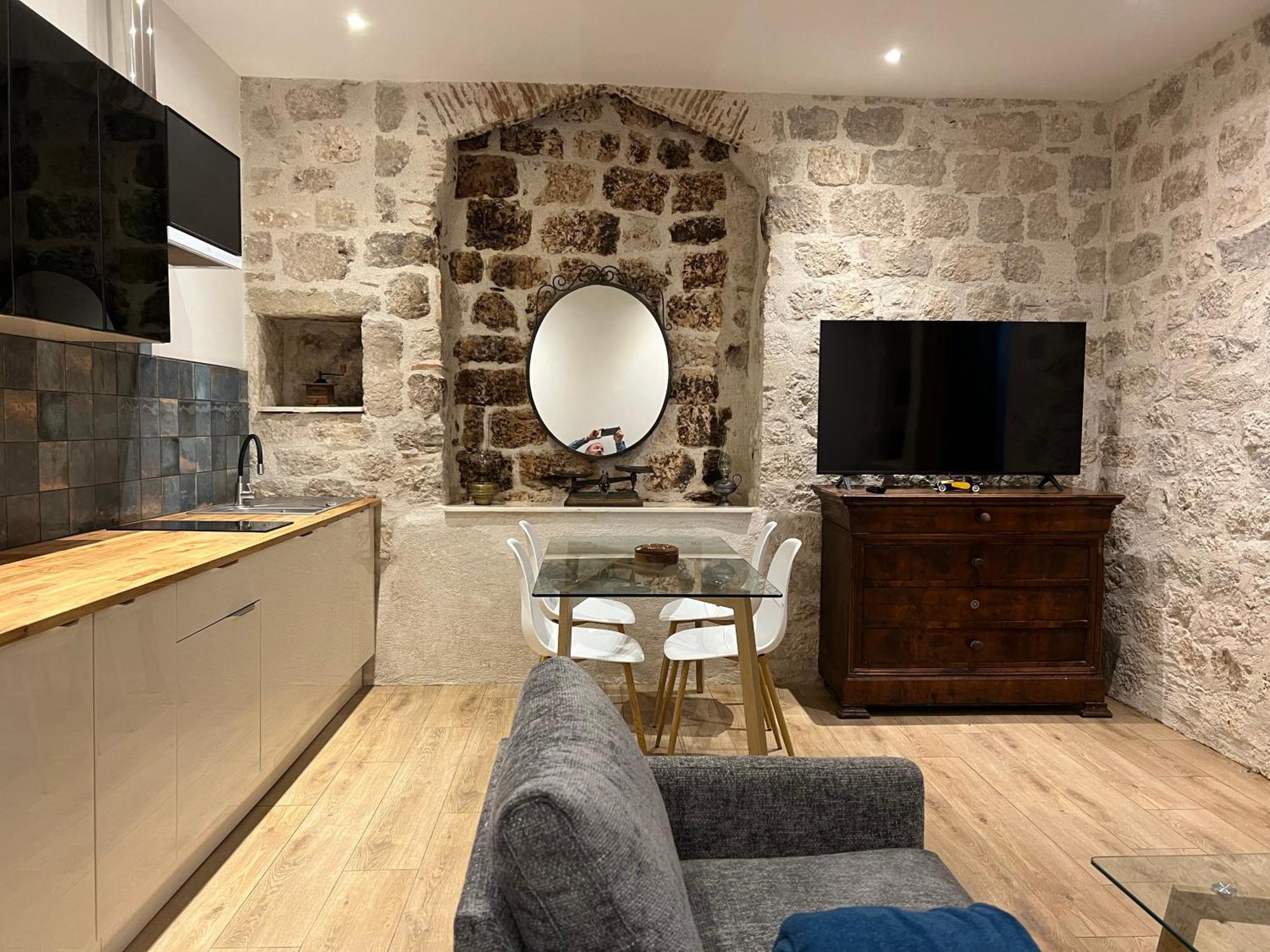 Aparthotel Le Beffroi Tournon-dʼAgenais Exteriér fotografie